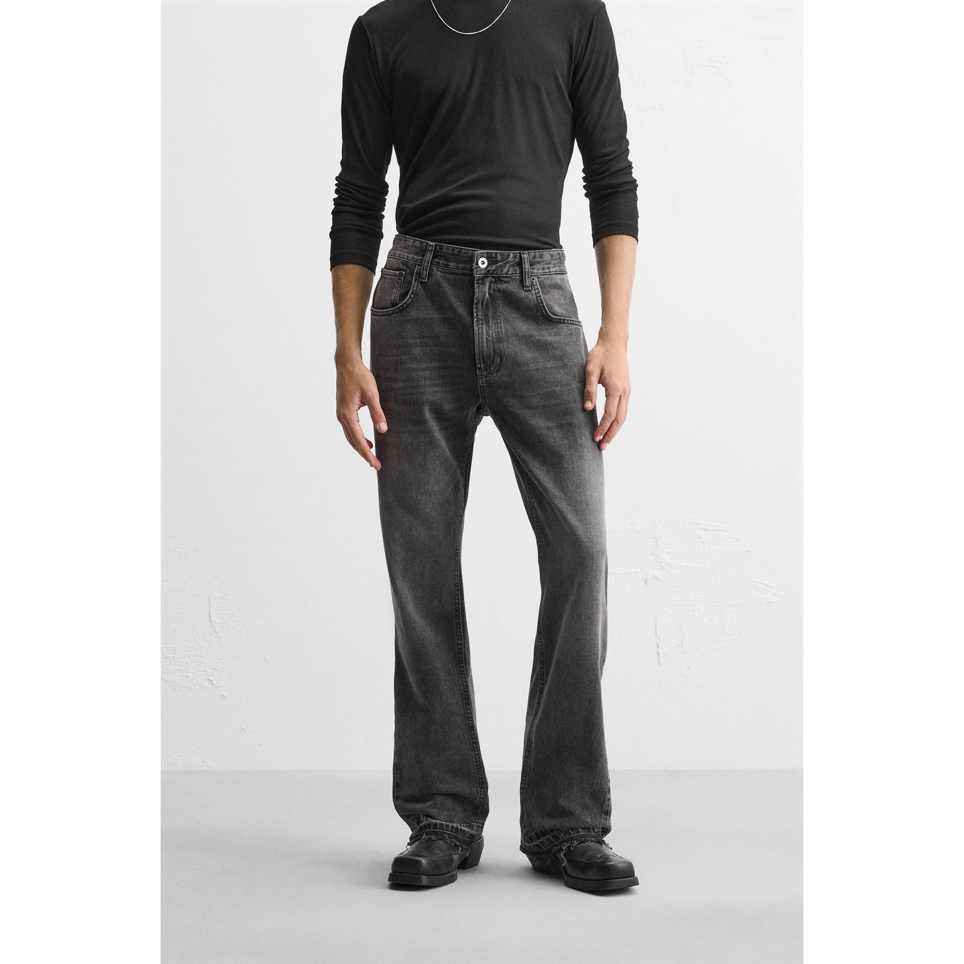 Washed Flared Jeans™