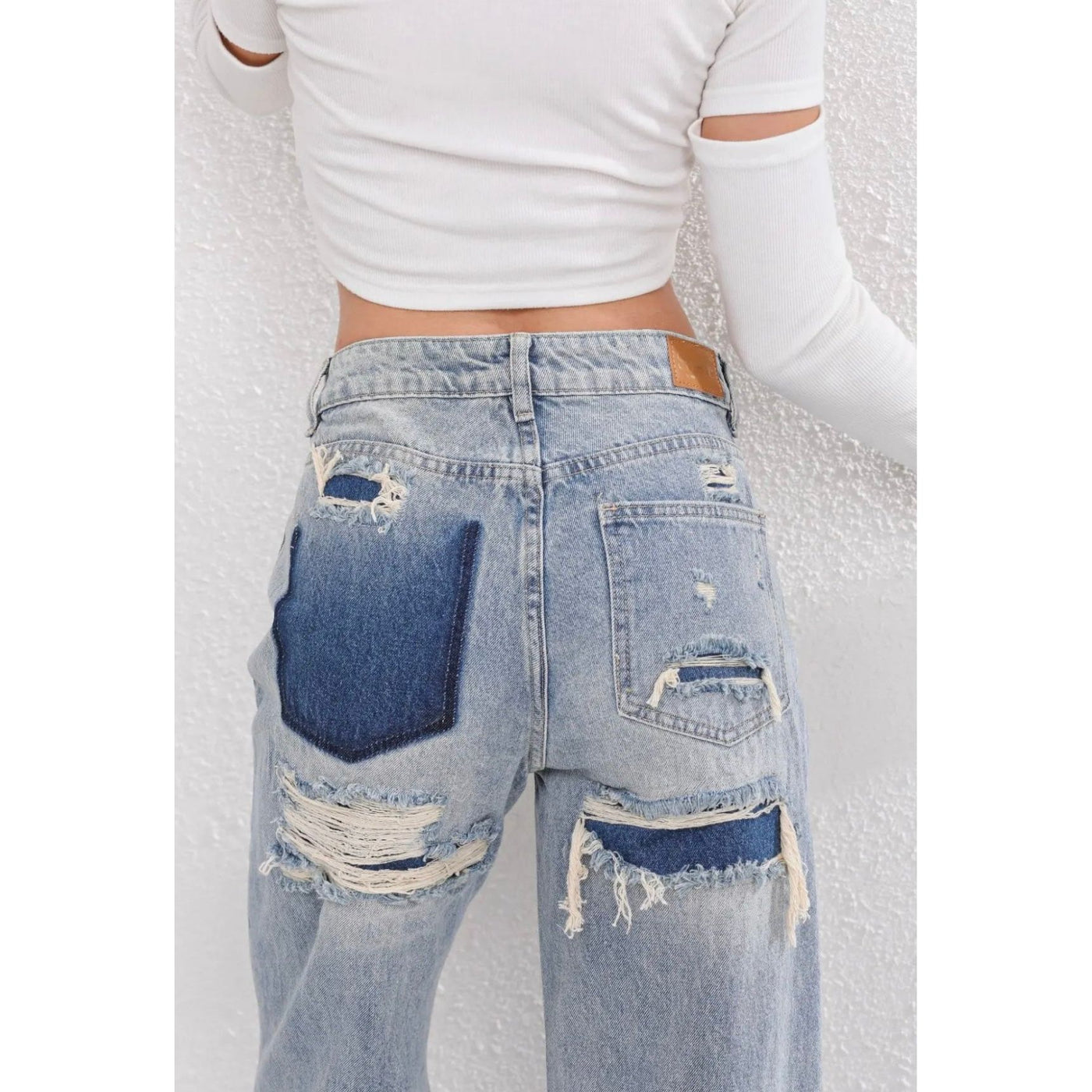 Ripped Straight Leg jeans