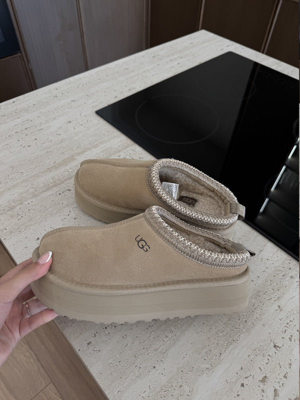 UGG TAZZ BEIGE